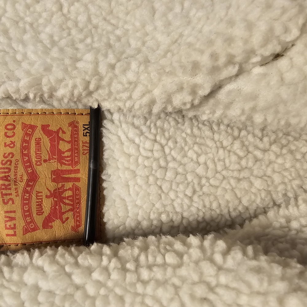 Levis Trucker Jacket - Picture 2 of 3
